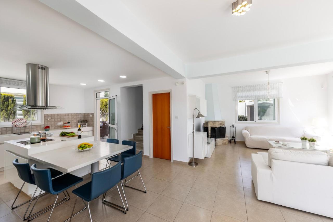Protaras Sunrise Zen Seafront Villa Εξωτερικό φωτογραφία