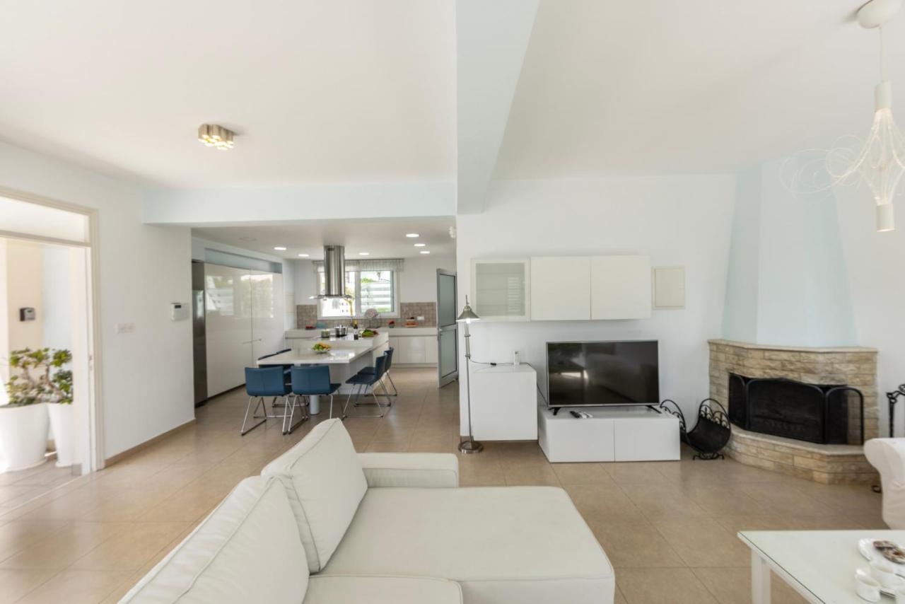 Protaras Sunrise Zen Seafront Villa Εξωτερικό φωτογραφία